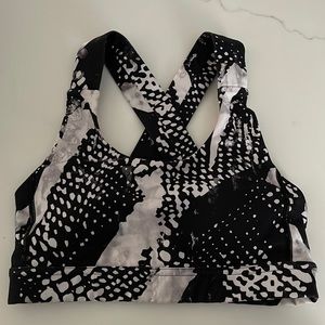 Lululemon sports bra, size 4